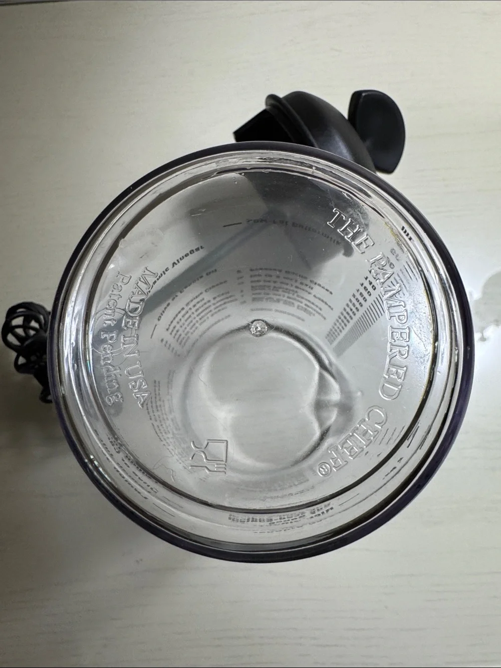 The Pampered Chef Black Salad Dressing Mixer Bottle with Built-in Whisk. NWOT
